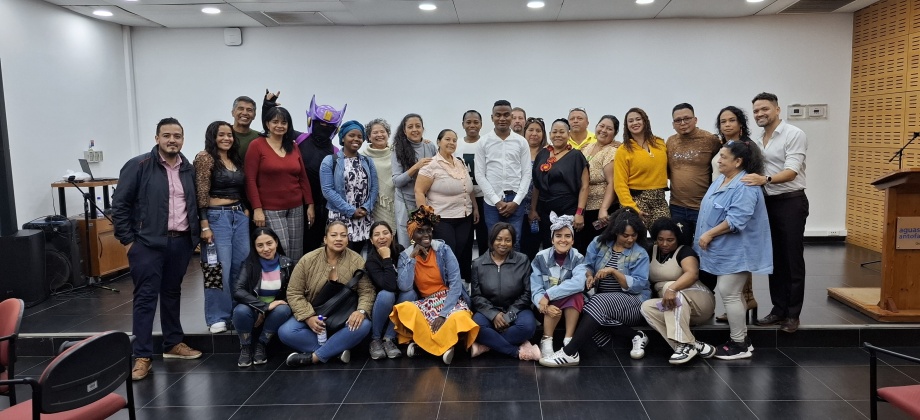 Se fortalecen los liderazgos migrantes con la conformación oficial de nuevas Mesas con Enfoques Diferenciales del Consulado de Colombia en Antofagasta